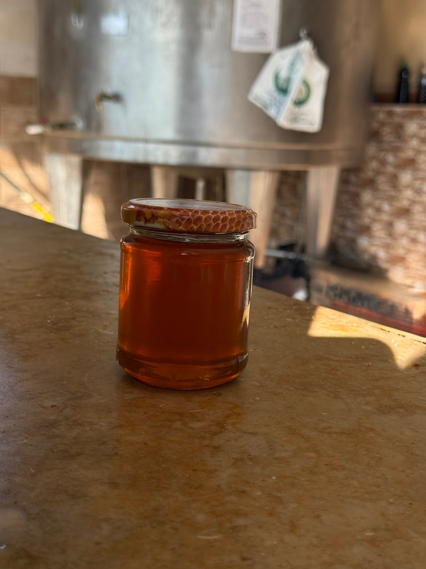 🍯 عسل جبلي نقي من جبال الشقفة – جيجل حجم 250غ 🍯